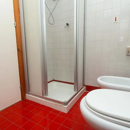 Apartamento M79 - Marcelli, Trilocale Fronte Mare In Con Piscina Marcelli